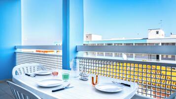 Apartment, 1 Bedroom, Balcony, City View | Balcony