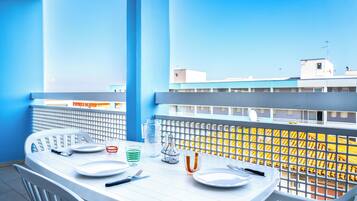 Appartamento, 1 camera da letto, balcone, vista città | Balcone