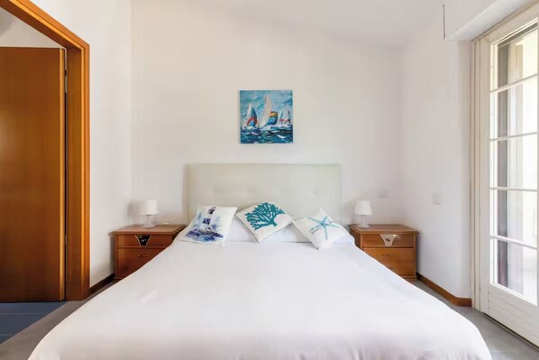 3 عدّة غرف نوم وخزنة داخل الغرفة ومكواة/لوح كي وواي فاي مجانًا