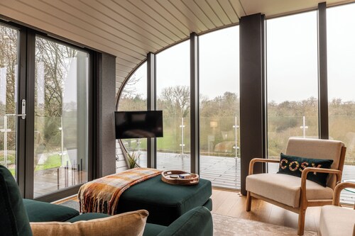 Stunning EcoRetreat Pods in Old Chalford