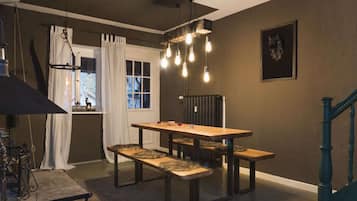 Rumah | Tempat makan