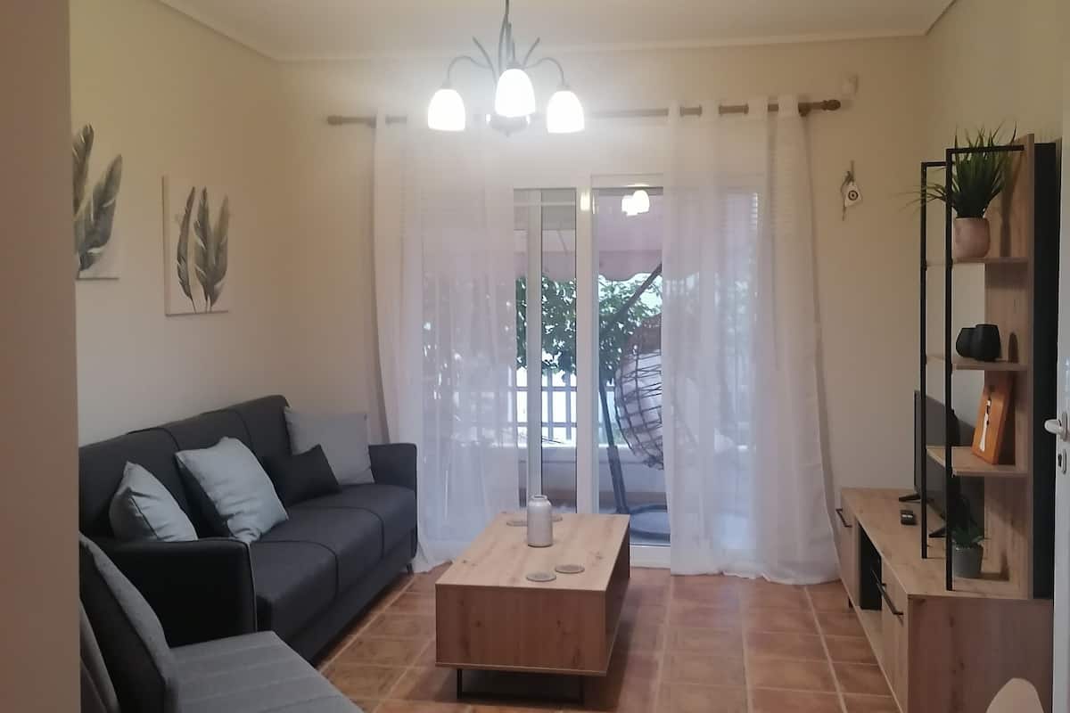 1 bedroom, iron/ironing board, free WiFi