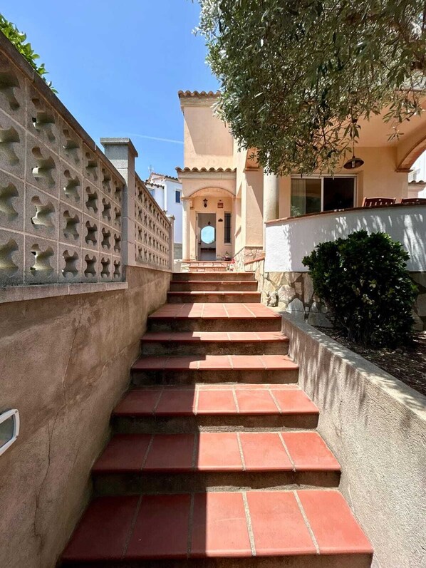 Property grounds - Villa Rosell (L'Escala)