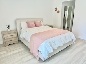2 chambres, fer et planche à repasser, Wi-Fi gratuit, draps fournis