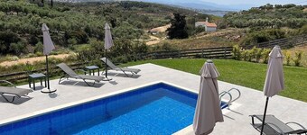 Rodou Suites and Villas 