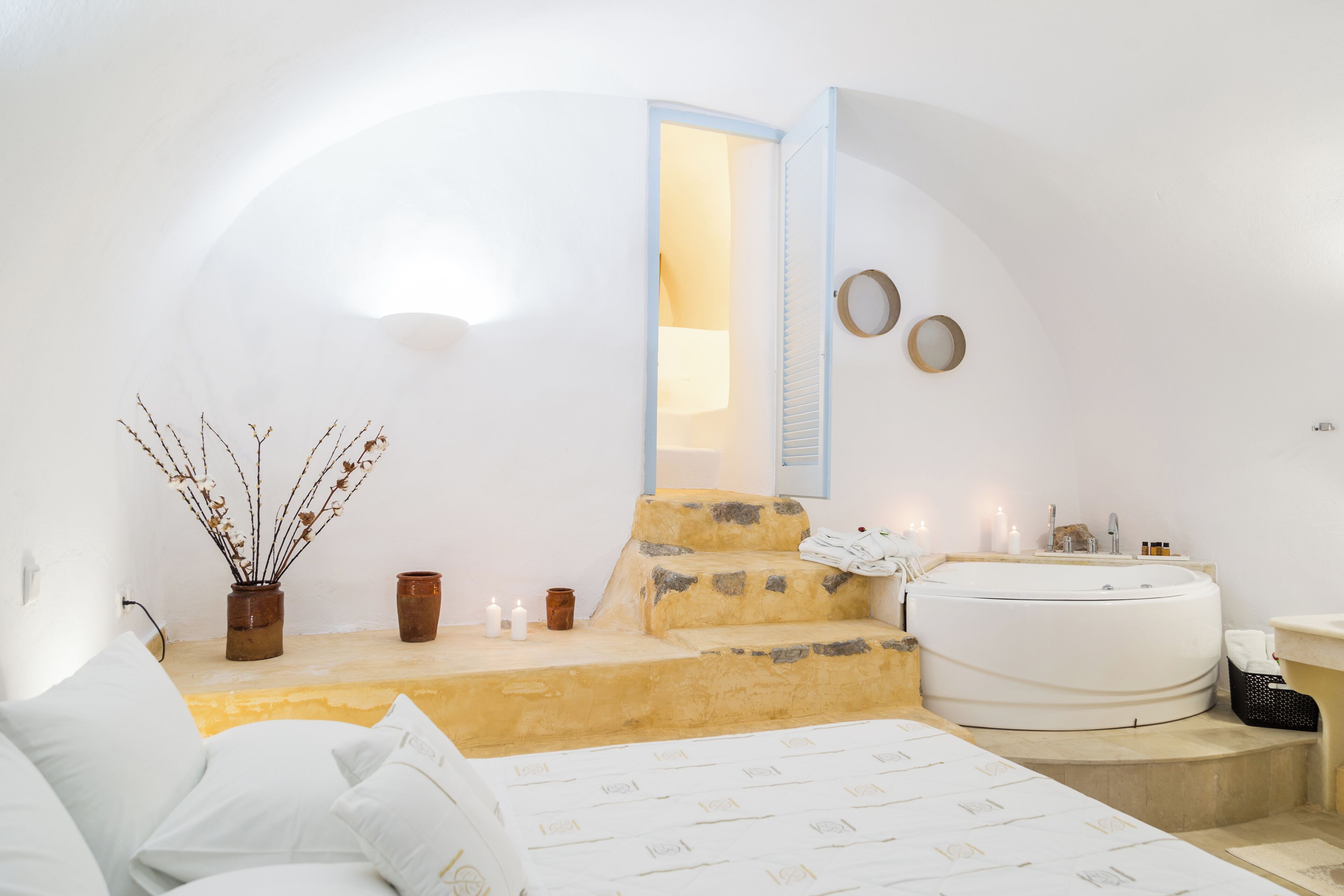 3 室のベッドルーム、旅行用ベビーベッド、WiFi (無料)、ベッドシーツ