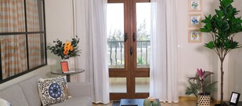 Chic Urban Escape| 1BR Apt. with all amenities by Ramatan Hospitality.