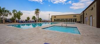 RV Resort Park Model - Bullhead City. View Colorada River and Casino Lights.