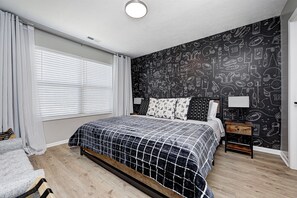 3 bedrooms, desk, iron/ironing board, travel cot