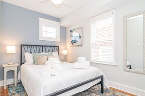 3 bedrooms, iron/ironing board, free WiFi, bed sheets - Charming 3-bedroom house with WiFi and AC in lovely Margate City (Margate City)