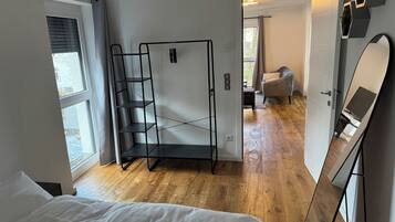 StrykjÀrn/strykbrÀda, wi-fi och sÀngklÀder