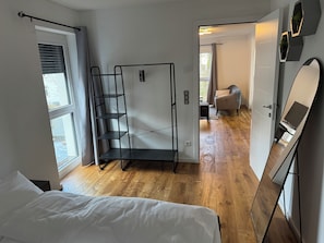 Strykjärn/strykbräda, wi-fi och sängkläder