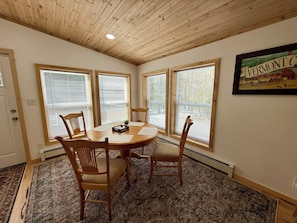 Dining - Beautiful property close to Lake George and Gore Mountain (Chestertown)