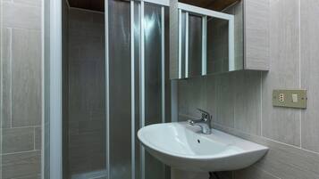 Appartement, 1 chambre, balcon, vue océan | Salle de bain