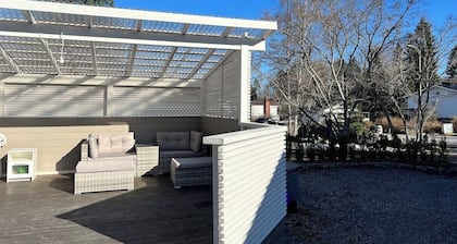 1010 Sunny House