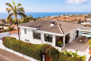 Exterior - NEW: Villa Brisamar with sea views and heated pool (Puerto de la Cruz)