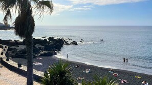 Beach nearby, sun-loungers, beach towels - NEW: Villa Brisamar with sea views and heated pool (Puerto de la Cruz)