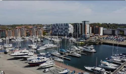 Charming Ipswich Retreat / Cosy stay in a great location