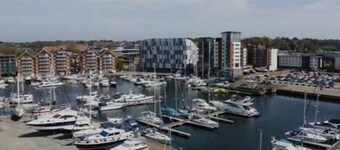 Charming Ipswich Retreat / Cosy stay in a great location