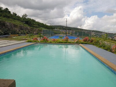 2 Bedroom House near Martha Brae River Rafting