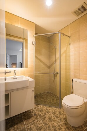Hair dryer, towels, soap, shampoo