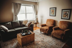 Living area - CFD Nearby: Modern Home Base for Frontier Days (Cheyenne)