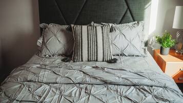 2 bedrooms, bed sheets