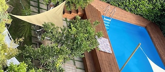 Vesuvius Sky Deluxe Lodge