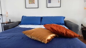 1 bedroom, travel crib, free WiFi, bed sheets - Vesuvius Sky Deluxe Lodge (Boscoreale)