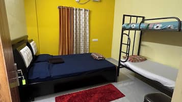 3 bedrooms, iron/ironing board, WiFi