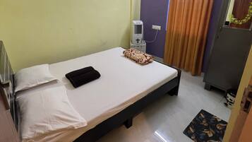 3 bedrooms, iron/ironing board, WiFi