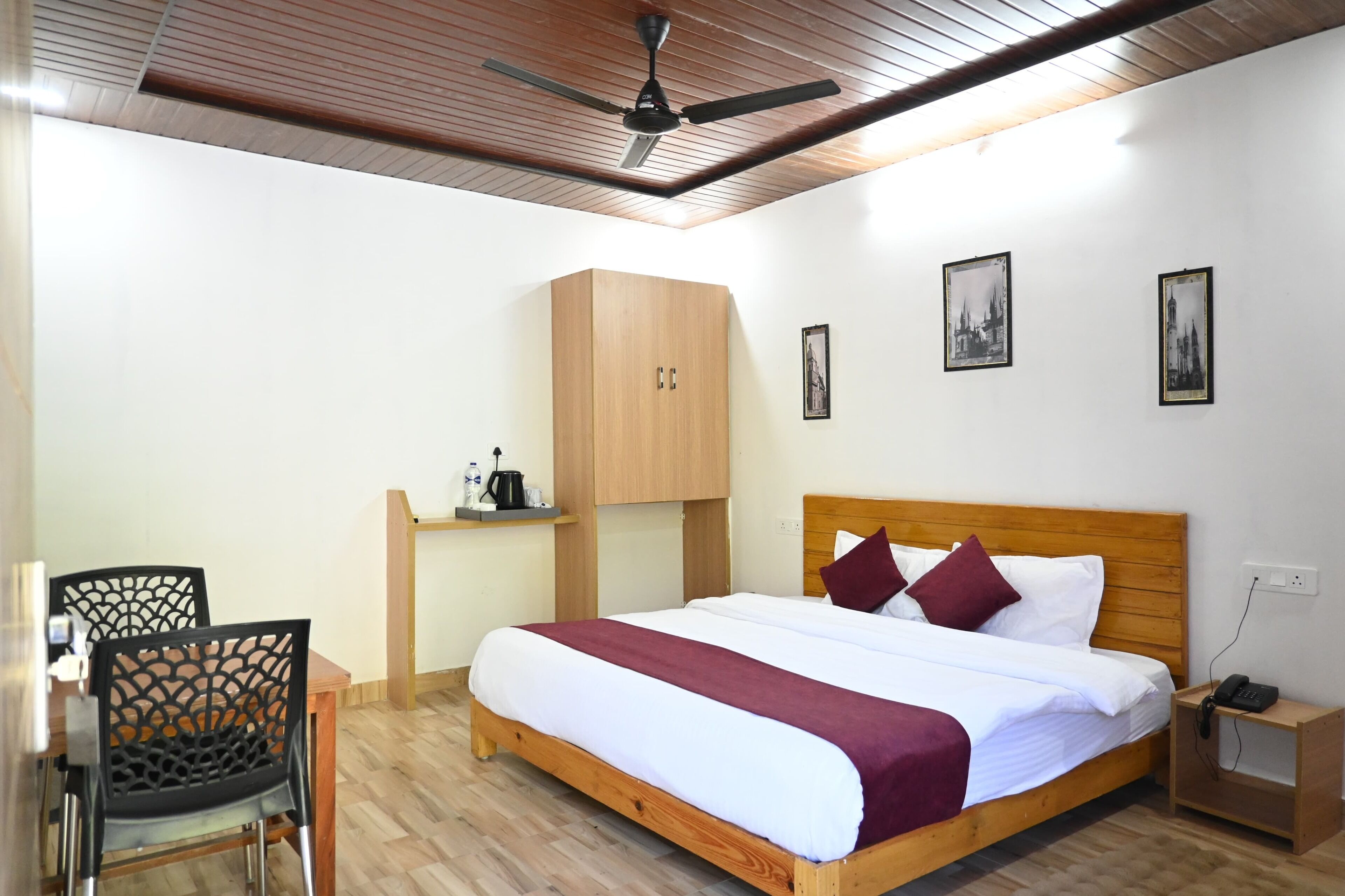 Deluxe Double Room, Balcony, Mountain View