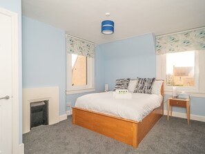 3 bedrooms, free WiFi, bed sheets