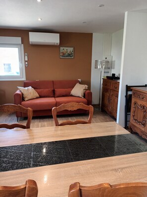 Interior - La petite Lorraine, adapted for PMR (Socourt)