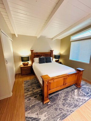 3 bedrooms, WiFi, bed sheets