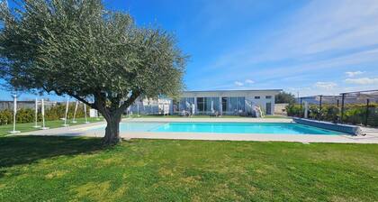 Luxury pool Suites - Città Bianca