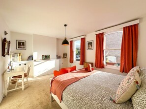 3 habitaciones, tabla de planchar con plancha y wifi gratis 