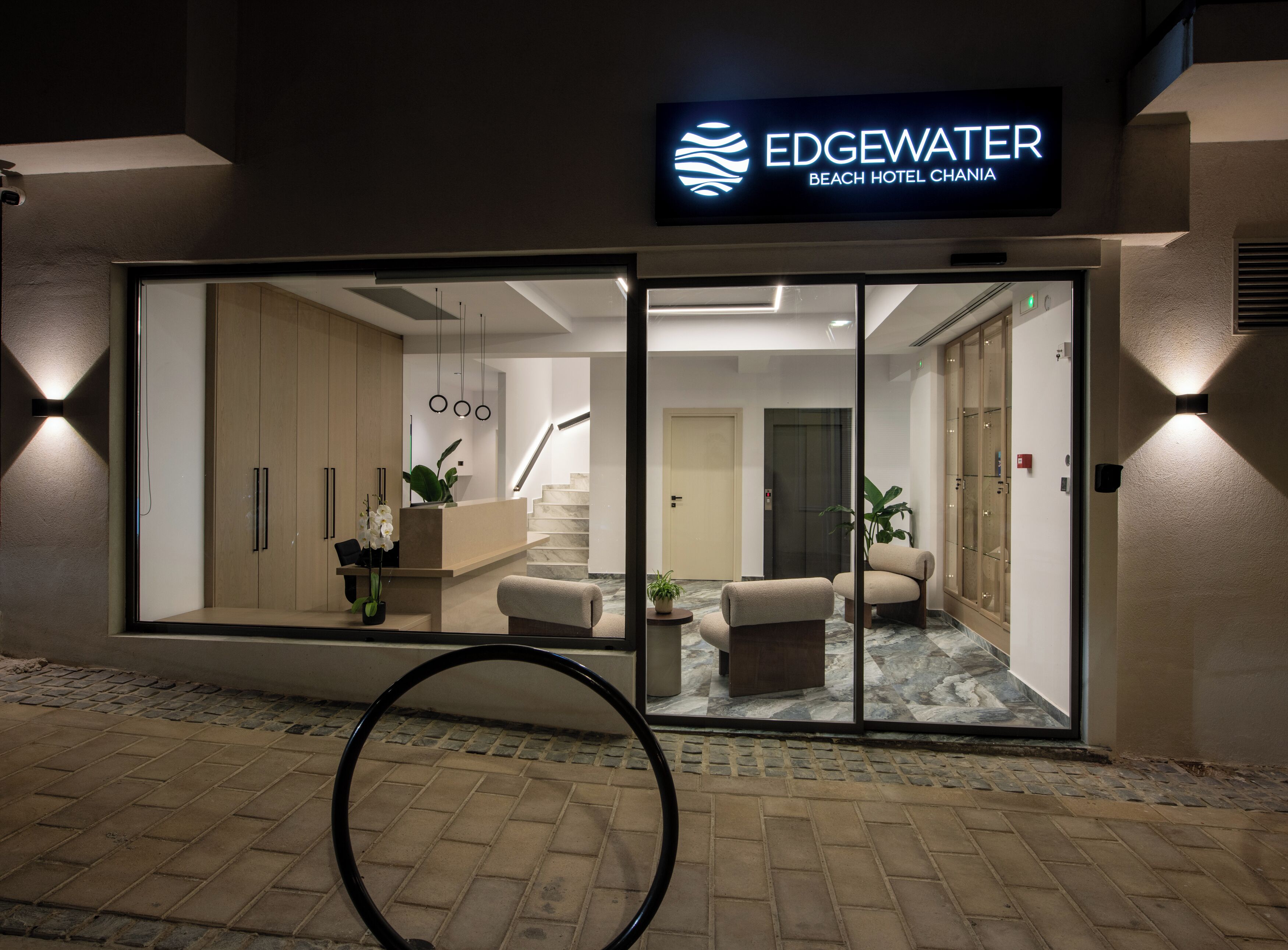 Photo - EdgeWater Beach Hotel
