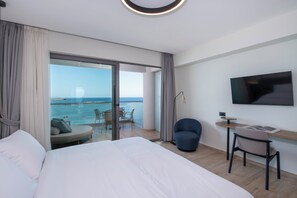 Premium Triple Room | Premium bedding, in-room safe, blackout drapes, soundproofing - EdgeWater Beach Hotel (Chania)
