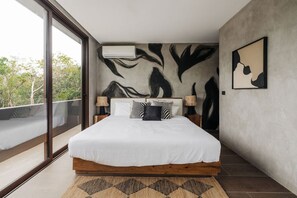 5 soverom, safe på rommet, skrivebord og strykejern/-brett