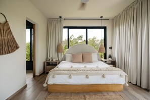 4 bedrooms, in-room safe, iron/ironing board, travel cot