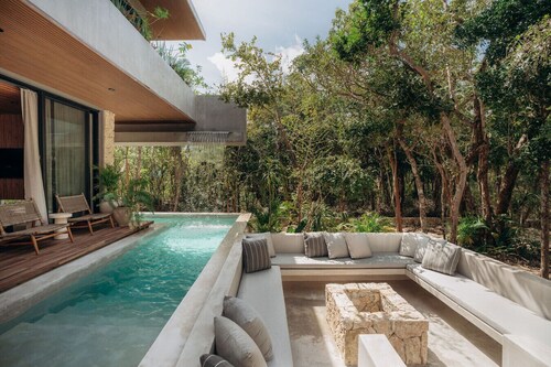 Kahaal Majestic Jungle Villa