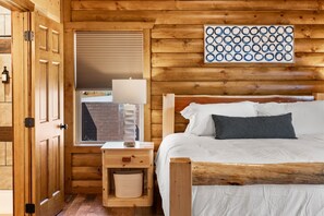 8 bedrooms, iron/ironing board, free WiFi, bed sheets