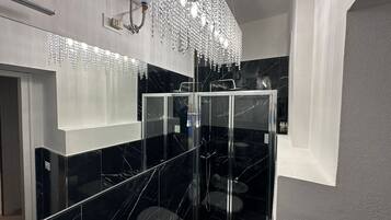Superior Apartment | Bathroom