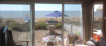 Tombreck 3 bed bungalow on private beach with direct access to sea