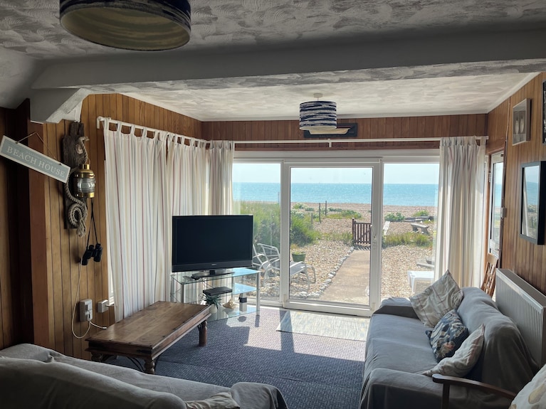 Tombreck 3 Bed Bungalow On Private Beach With Direct Access To Sea - Bexhill-on-Sea
