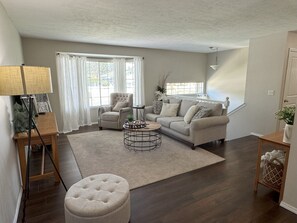 Smart TV - 4-bed 2.5 bathroom in North Spokane with fitness room, WiFi, AC (Spokane)