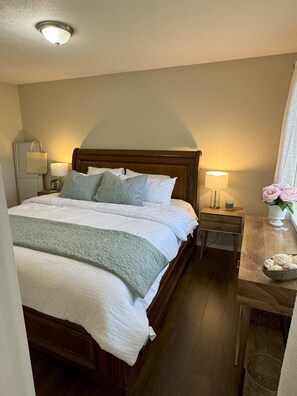 4 bedrooms, iron/ironing board, WiFi, bed sheets - 4-bed 2.5 bathroom in North Spokane with fitness room, WiFi, AC (Spokane)