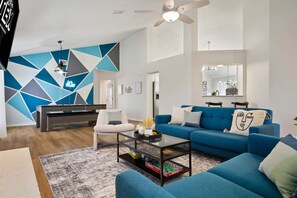 Smart TV, fireplace, table tennis