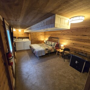 2 Schlafzimmer, Reisekinderbett, kostenloses WLAN, Bettwäsche